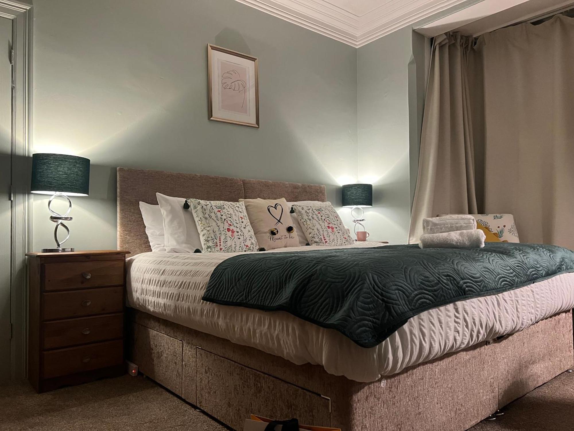 Апартаменты The Rose- Grd Floor, 2-5 Beds, Smarttv, Uni, Tram, M250 Fibre Ноттингем Экстерьер фото